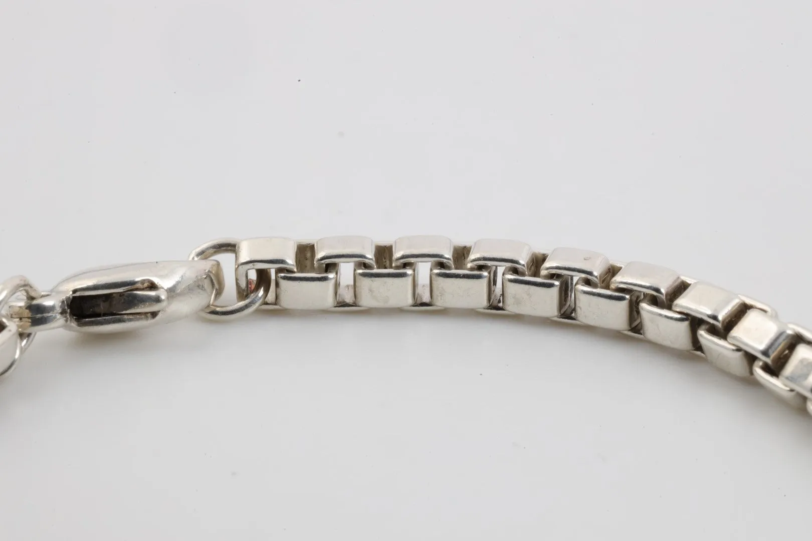 7.5" Tiffany & Co. Venetian Box Chain Bracelet (15.78g.)