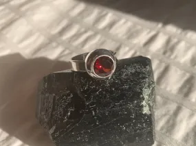 Garnet Ansley Ring - Small Round