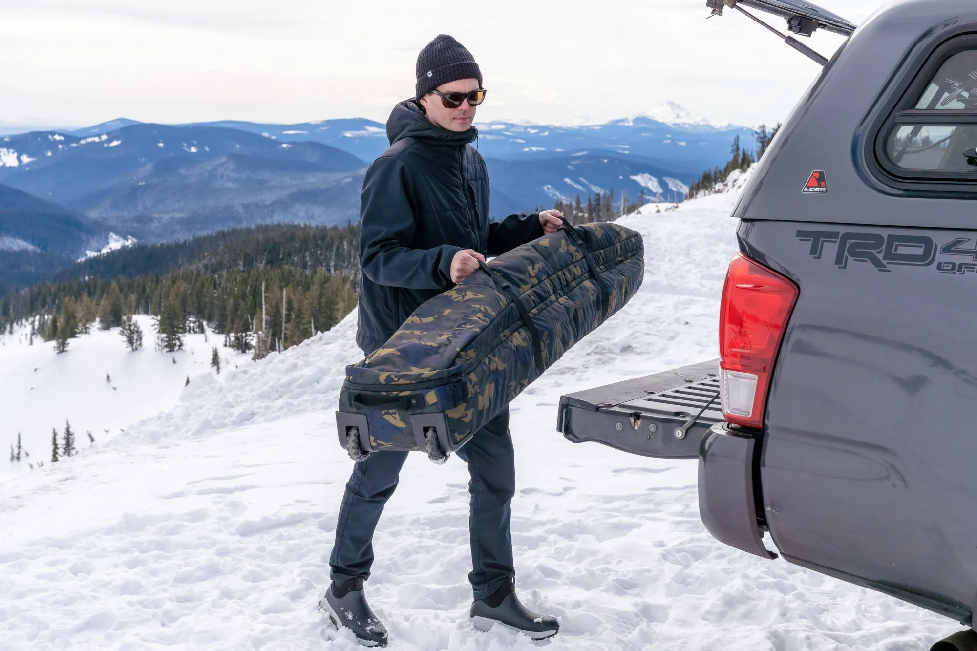 High Roller Snowboard Bag