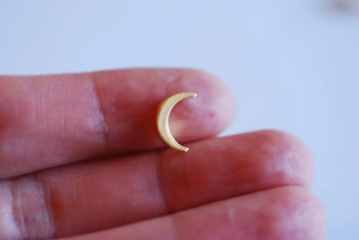 Shiny Gold Wholesale Crescent Moon Beads Charm-22k gold plated Sterling Silver Vermeil Gold Moon Beads, Gold Half Moon Charm Pendant, Gold Moon, 268