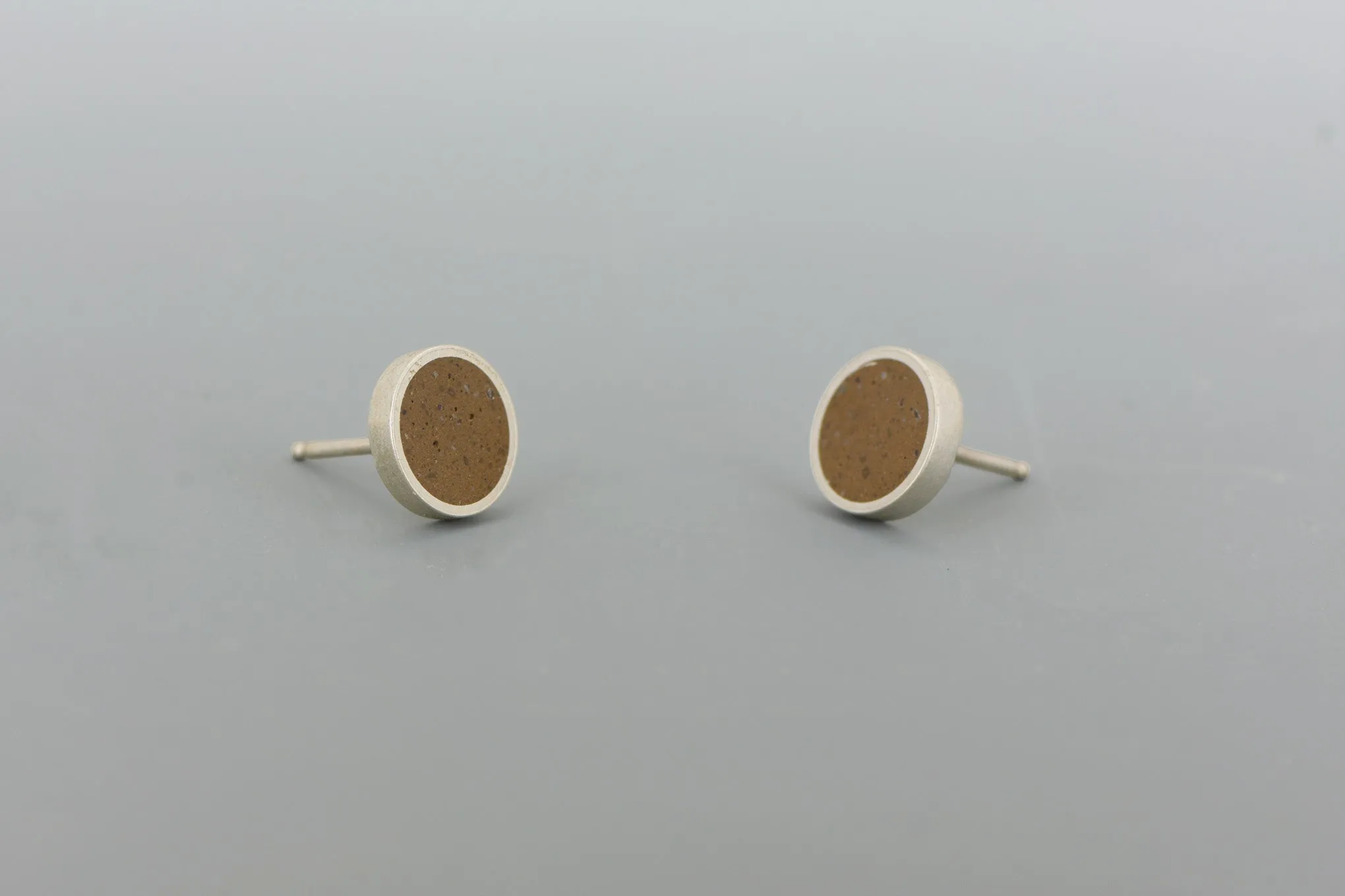 Small Stud Earrings SILVER   CONCRETE Brown