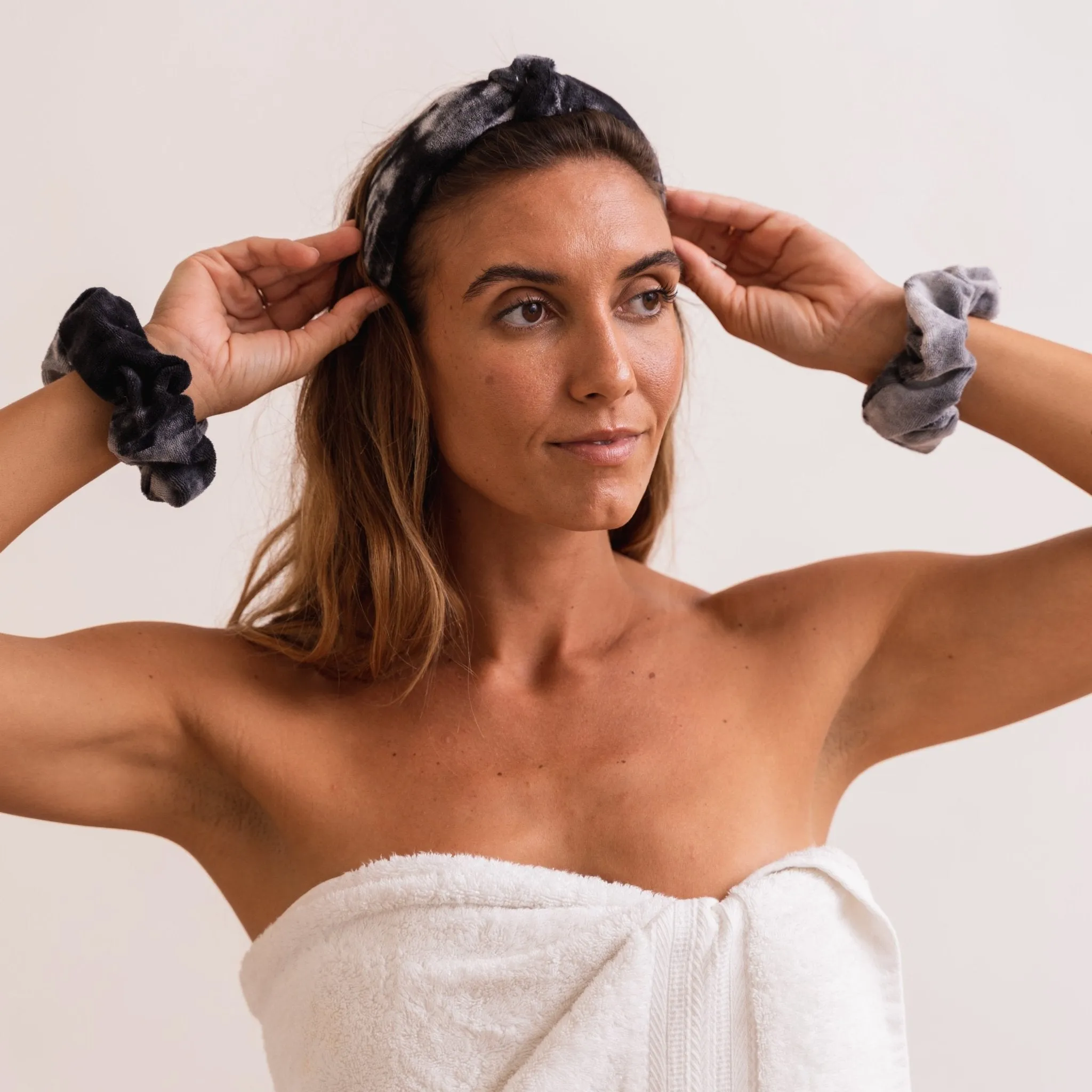 Terry Cloth Knot Spa Headband and Scrunchie Wristbands